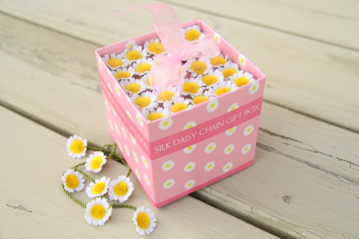 Silk Daisy Chains - lovely stocking fillers
